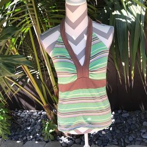 ✅🌺 ☀️ Adorable halter top!